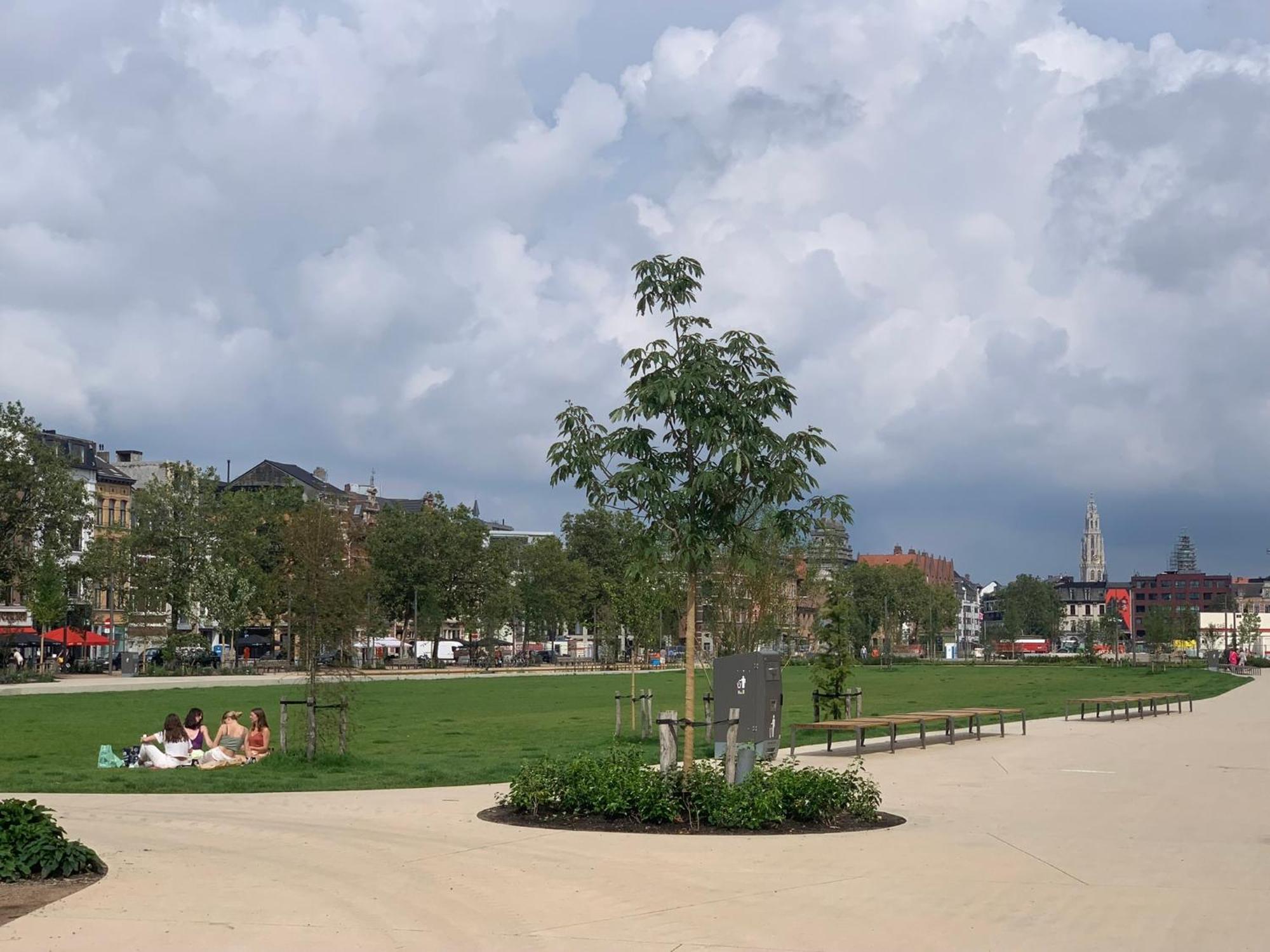 Royal South - Apartment Antwerp With Parkview ภายนอก รูปภาพ